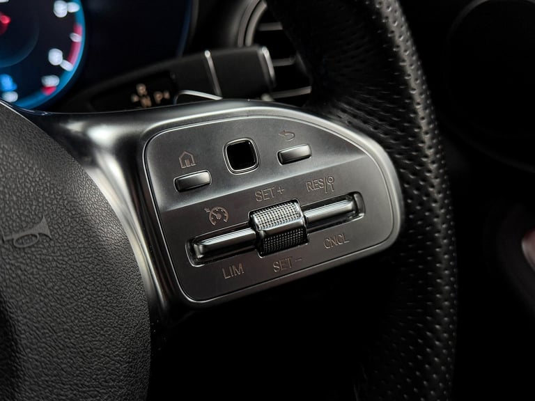 2020 Mercedes-Benz GLC 2.0 GLC300d AMG Line (Premium) Coupe 5dr Diesel G-Tronic+ 4MATIC Euro 6 (s...