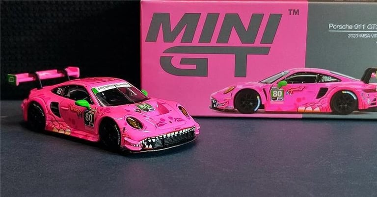 1:64 MINI GT  PORSCHE 911 GT3 ROXY