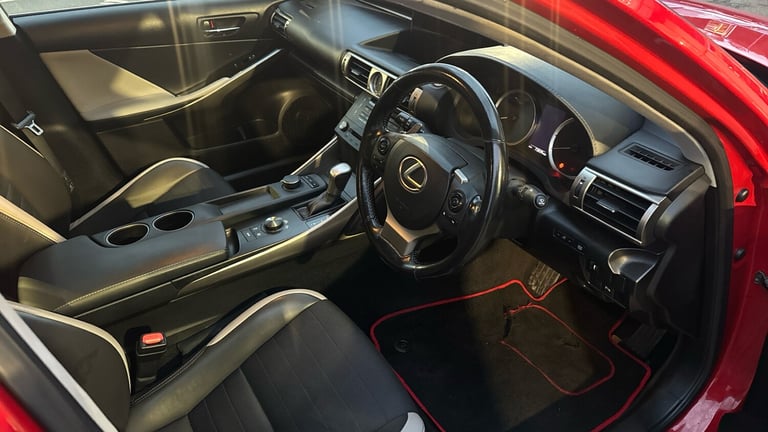 2015 Lexus IS 300h Sport 4dr CVT Auto SALOON PETROL/ELECTRIC Automatic