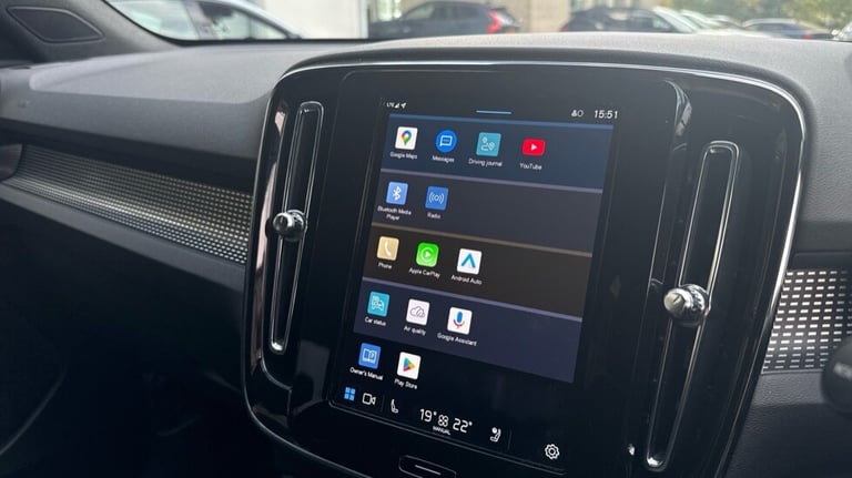 2025 Volvo XC40 Plus, B4 Mild hybrid, Petrol, Dark Estate Petrol Automatic