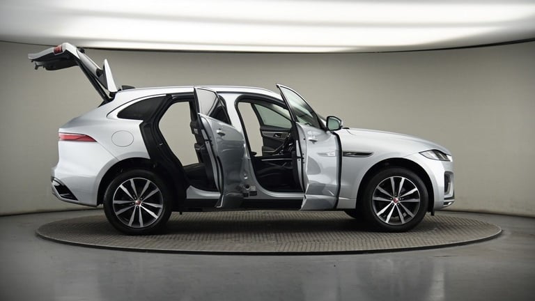 2022 Jaguar F-Pace 2.0 D200 MHEV R-Dynamic SE SUV 5dr Diesel Auto AWD Euro 6 (s/s) (204 ps) SUV D...