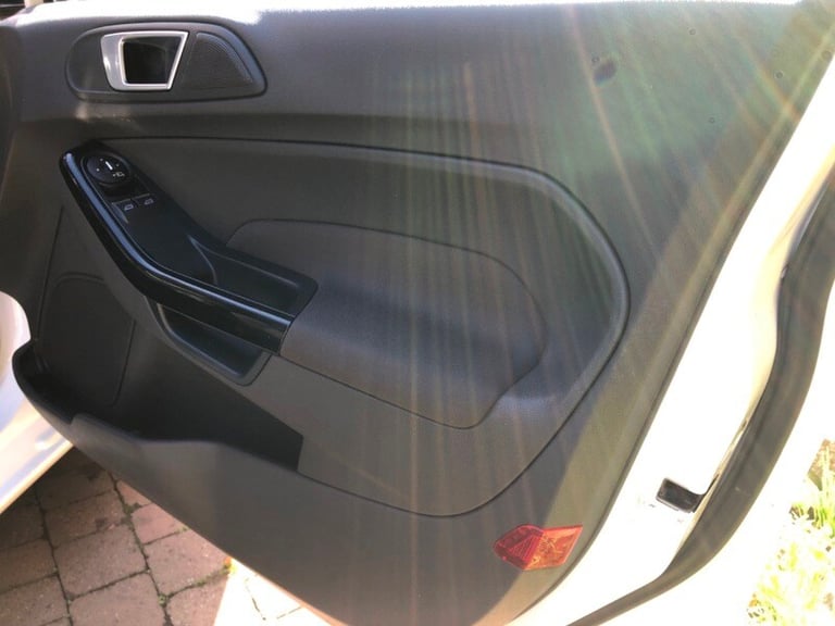 Ford Fiesta TITANIUM