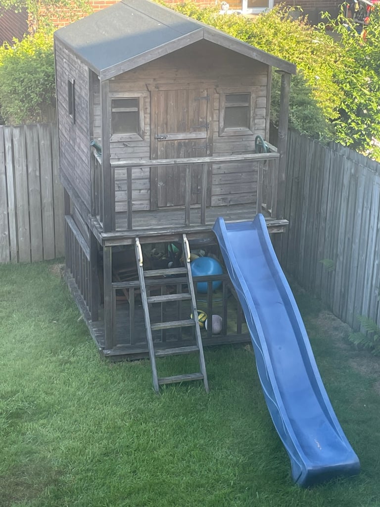 Kids raised platform playhouse with slide 