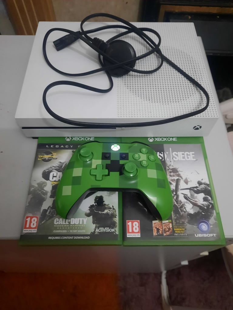 image for Xbox One S 1tb Minecraft Controller 