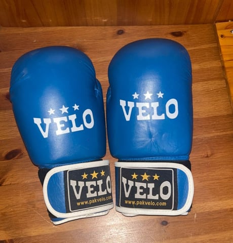 VELO Boxing Gloves in Kirkcaldy, Fife Gumtree