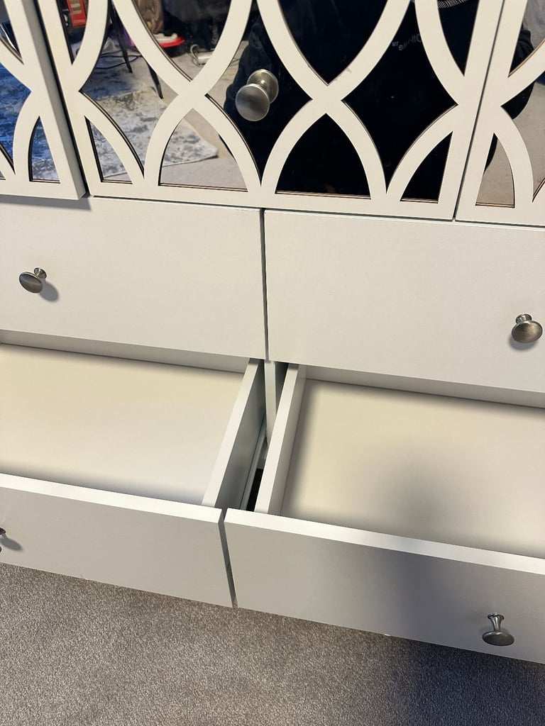 Wayfair IrisVibe 3+4 Drawer Chest of Drawers, White