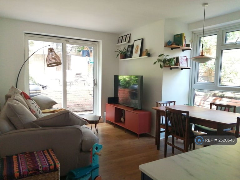 image for 1 bedroom flat in Birkbeck Road, London, W3 (1 bed) (#2620543)