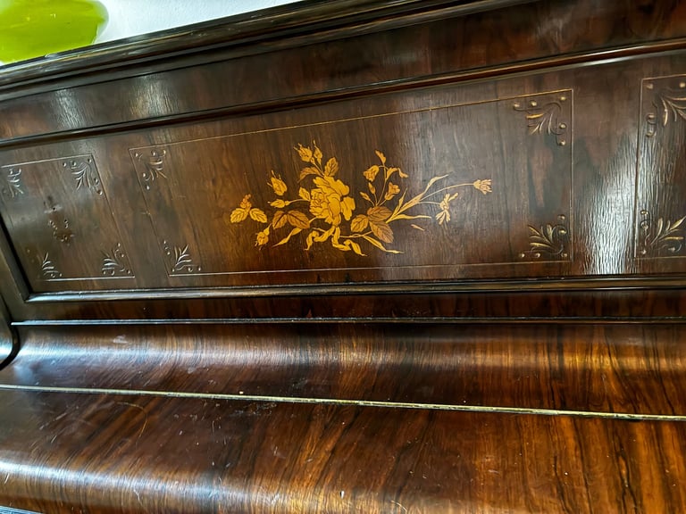 Free piano