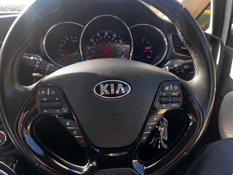 Kia, CEED, Hatchback, 2013, Manual, 1582 (cc), 5 doors ***£20 ROAD TAX*** HUGE SPEC