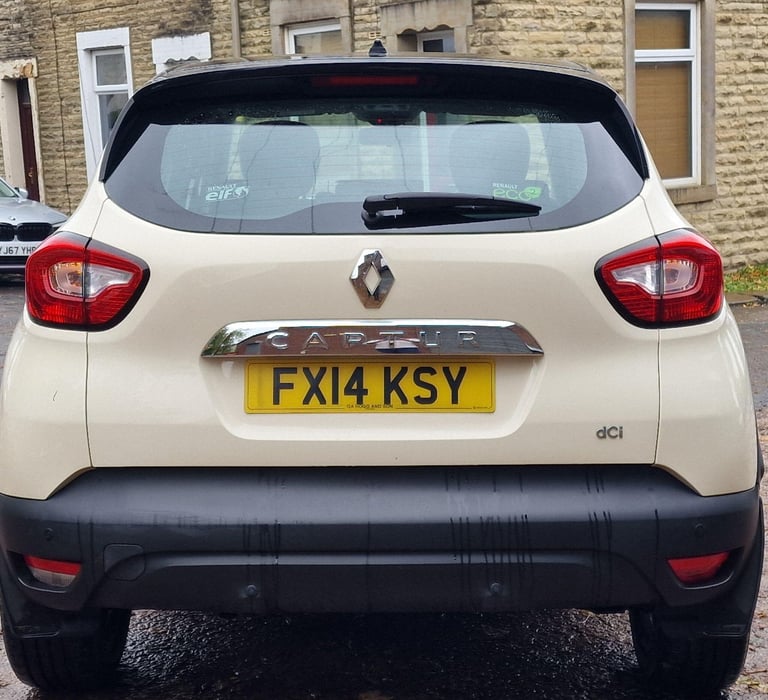 2014 Renault Captur 1.5 dCi Dynamique MediaNav EDC Euro 5 5dr HATCHBACK Diesel Automatic