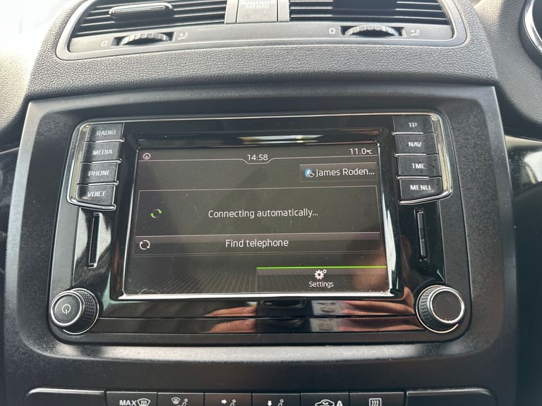 2016 Skoda Yeti Skoda Yeti 1.4TSI Laurin &amp; Klement Outdoor 5dr 4X4 Estate Petrol Manual