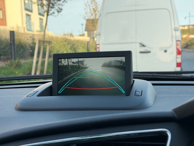 Peugeot, 3008, Hatchback, 2015, Manual, 1560 (cc), 5 doors