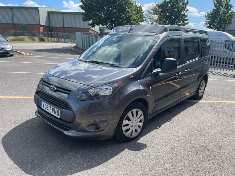Ford TOURNEO CONNECT GRD ZETEC