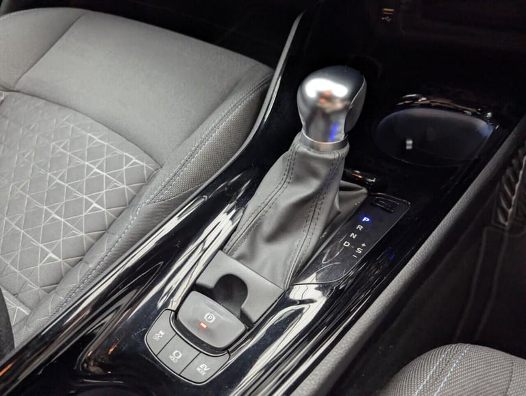 2021 Toyota C-HR 2.0 VVT-h GPF Design SUV 5dr Petrol Hybrid CVT Euro 6 (s/s) (184 ps) - SAT  HATC...