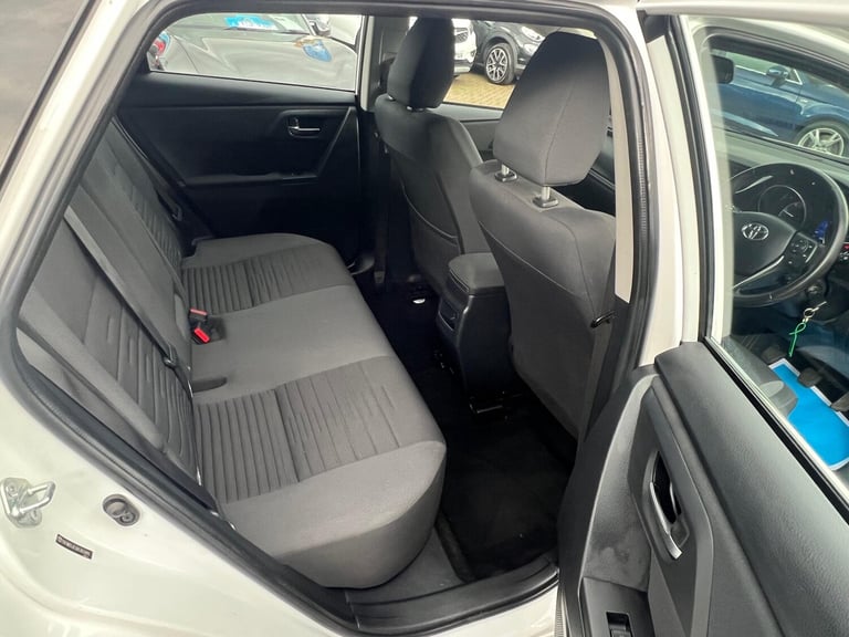 2015 Toyota Auris 1.6 D-4D Business Edition Euro 6 (s/s) 5dr HATCHBACK Diesel Manual