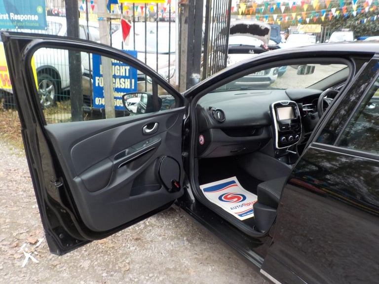 2015 Renault Clio 1.2 16V Dynamique MediaNav 5dr HATCHBACK PETROL Manual