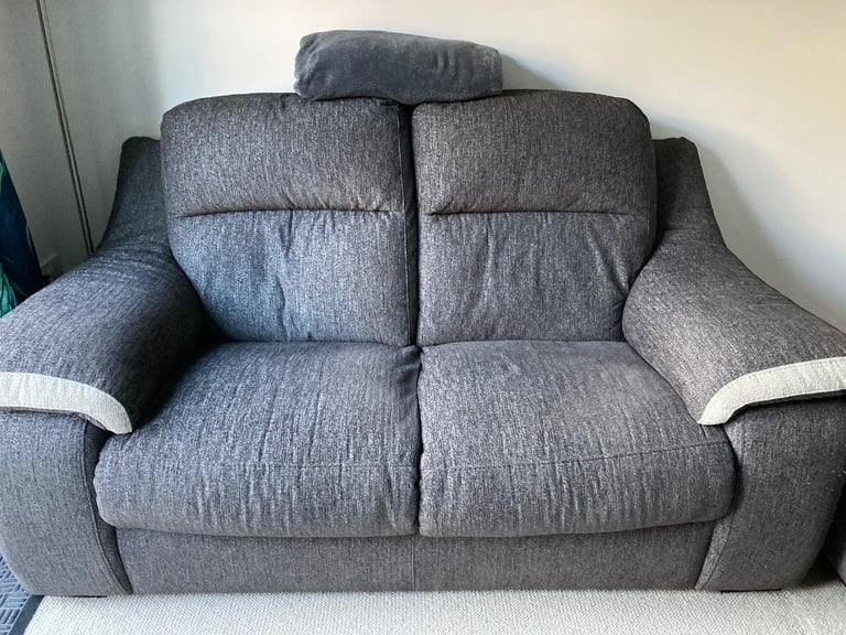 2x2seater sofa’s