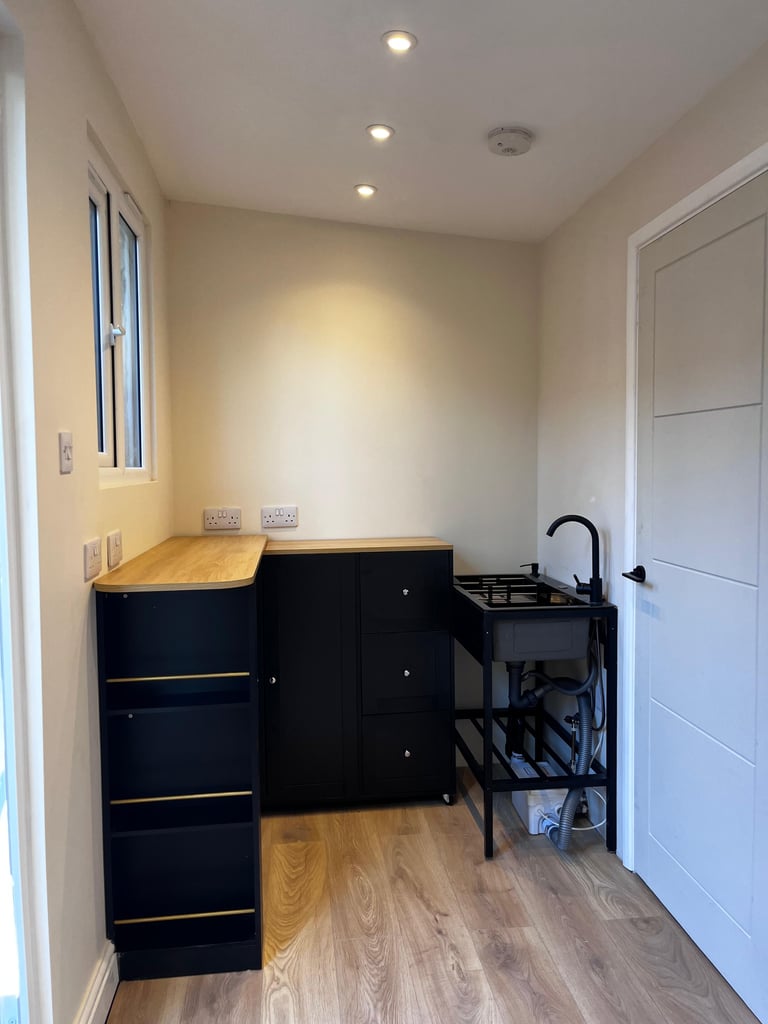 Studio Room with kitchen and ensuite bathroom
