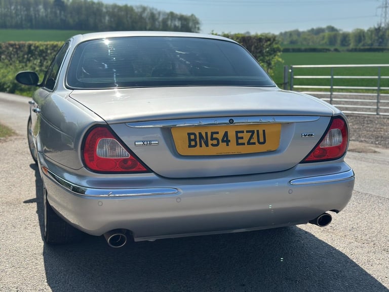  Jaguar XJ 4.2 XJ8 SE 4dr Petrol Automatic