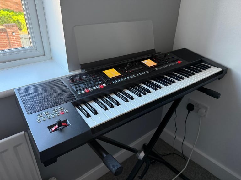 Roland E-A7 Expandable Arranger