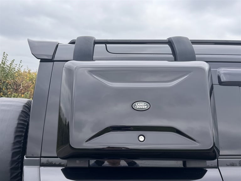 2023 Land Rover Defender 110 D300 HARD TOP X-DYNAMIC HSE COMMERCIAL NO VAT Car Derived Van Diesel...