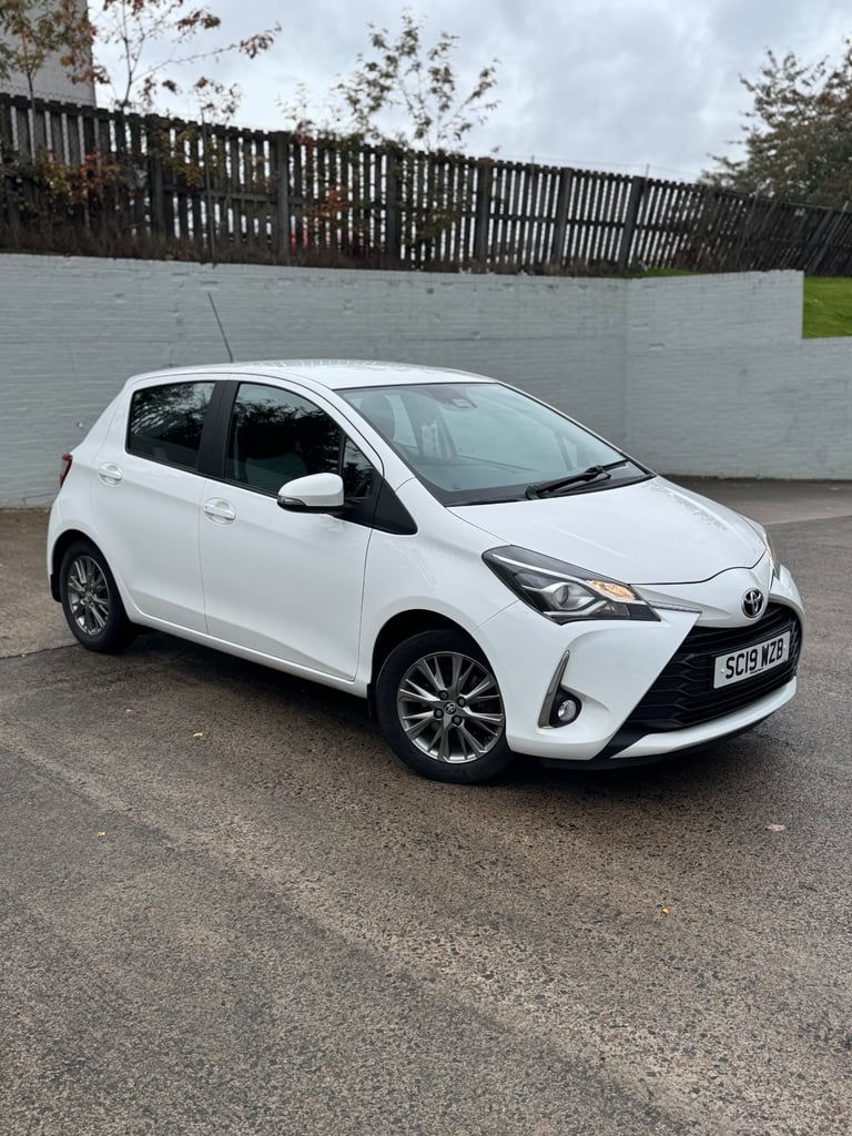 2019 toyota yaris icon 1.5 petrol manual 67000 miles ideal for new drivers cheap 