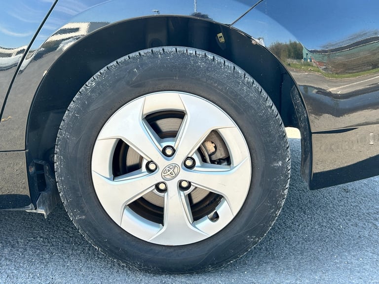 2011 Toyota Prius 1.8L PRIUS HYBRID PETROL Petrol