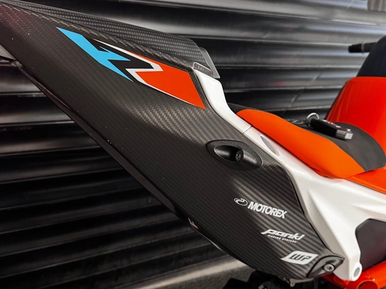 KTM 1290 RR R-R Special Edition Full Titanium Akrapovic  Many KTM Power Parts O