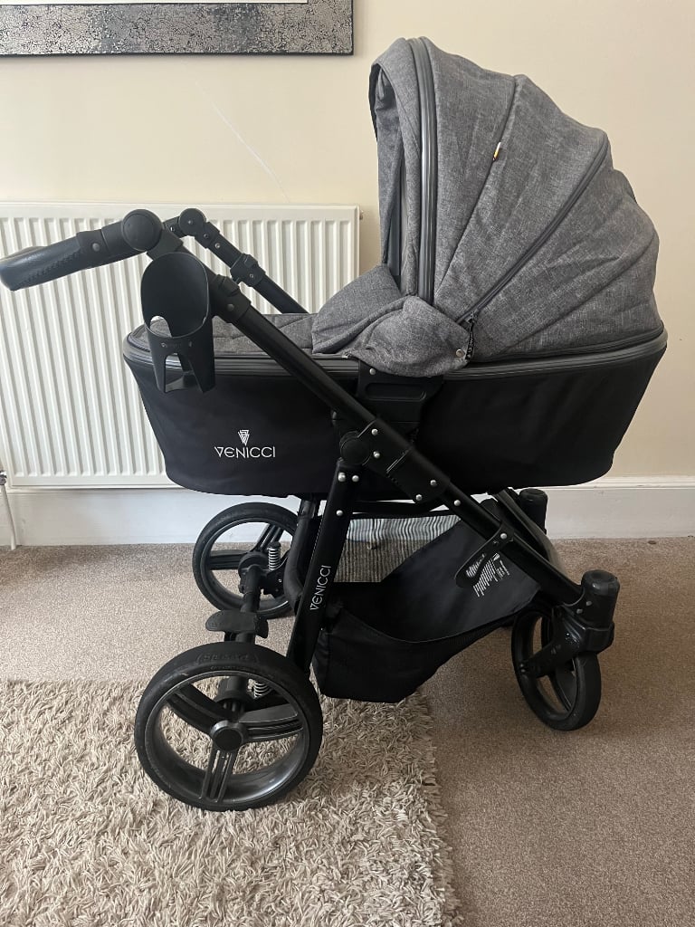 Venicci 3in 1 travel system