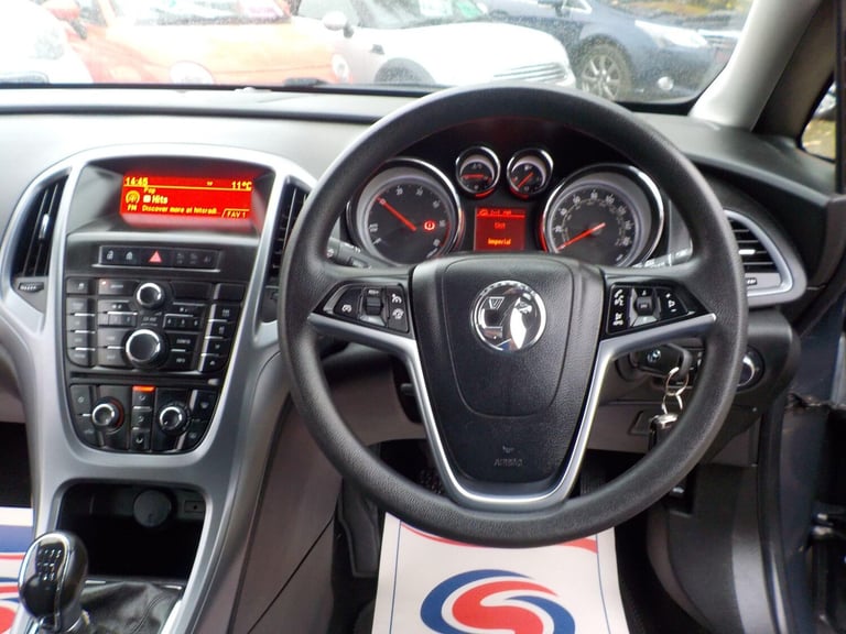 2015 Vauxhall Astra 1.6 CDTi ecoFLEX 94g Design Euro 6 (s/s) 5dr HATCHBACK Diesel Manual