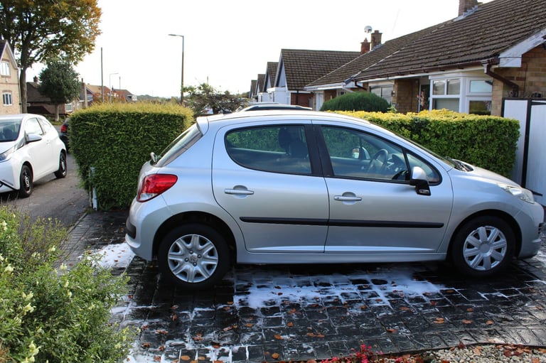 Peugeot, 207, Hatchback, 2009, Manual, 1360 (cc), 5 doors