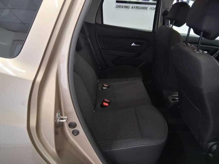  Dacia Duster 1.3 TCe Comfort SUV 5dr Petrol Manual