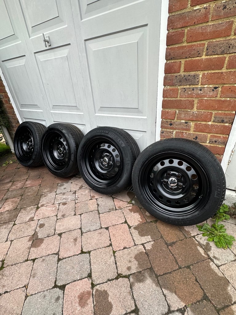 🌟Volkswagen 16” Banded Steels 5x112 With Excellent Tyres Front 195/55/16 Rear 205/55/16 VAG