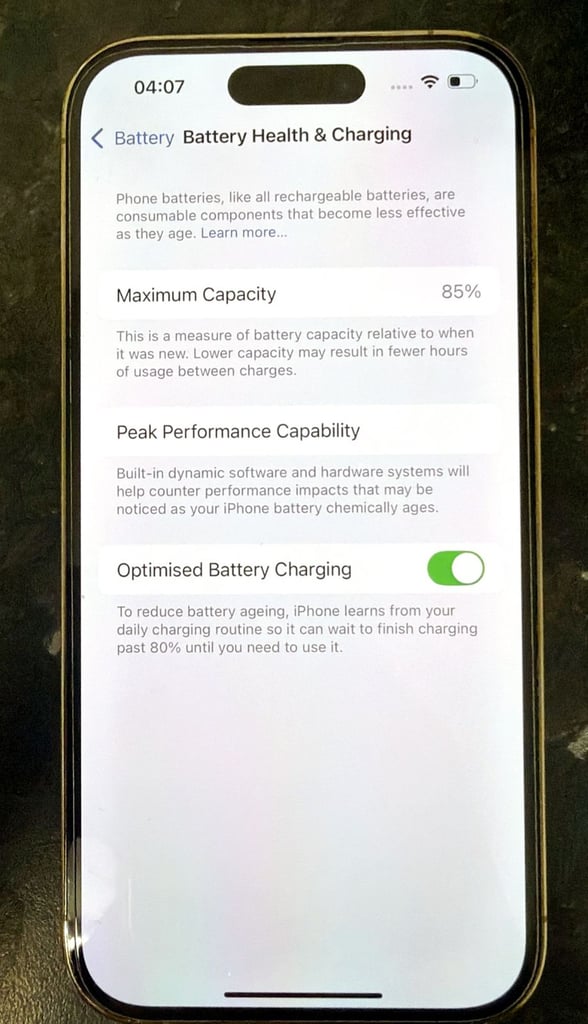 Beautiful iphone 14 pro gold 128gb 