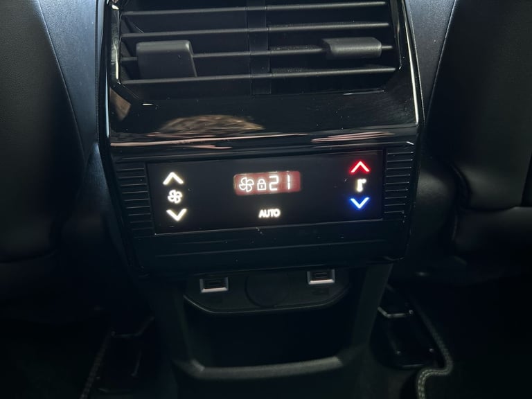 2025 Peugeot 5008 1.2 Hybrid 136 GT 5dr e-DSC6 HATCHBACK PETROL Automatic