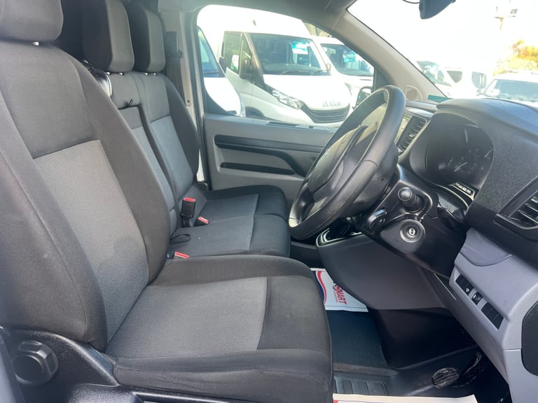 2022 Peugeot Expert 1000 1.5 BlueHDi 100 Professional Premium Van PANEL VAN Diesel Manual