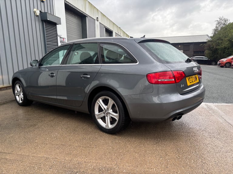AUDI A4 2.0 TDI TECHNIK AVANT QUATTRO, SAT-NAV HEATED LEATHER FRONT & REAR PARKING SENSORS.