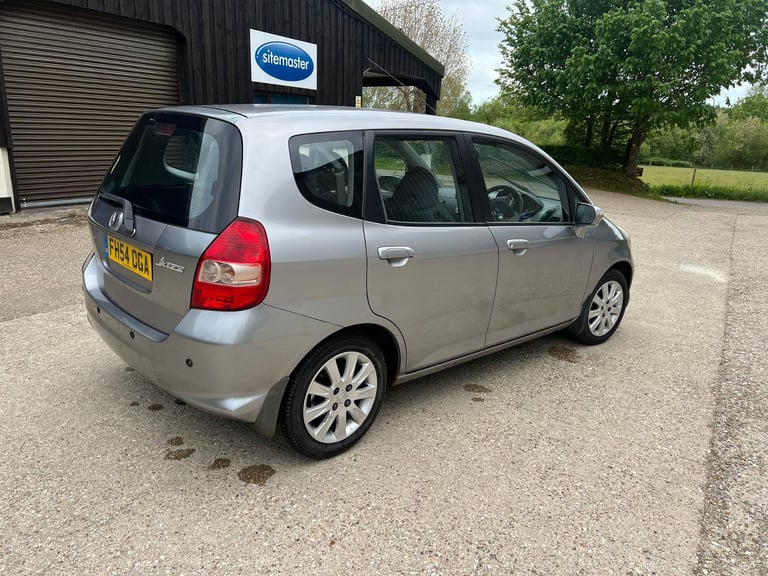 Honda Jazz 1.4 SE Air Con - Walk Around Video