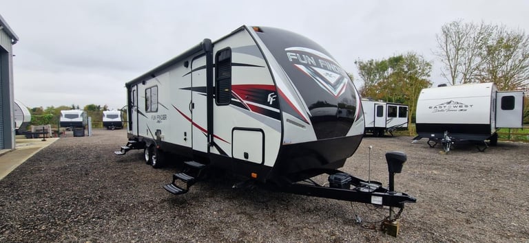 2018 Cruiser RV Fun Finder 27IK 1 Bedroom 5 Berth American Caravan 5th Wheel RV