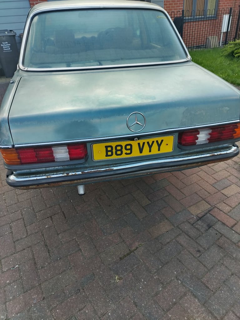 Mercedes-Benz, 200, w123 1985, 1997 (cc)