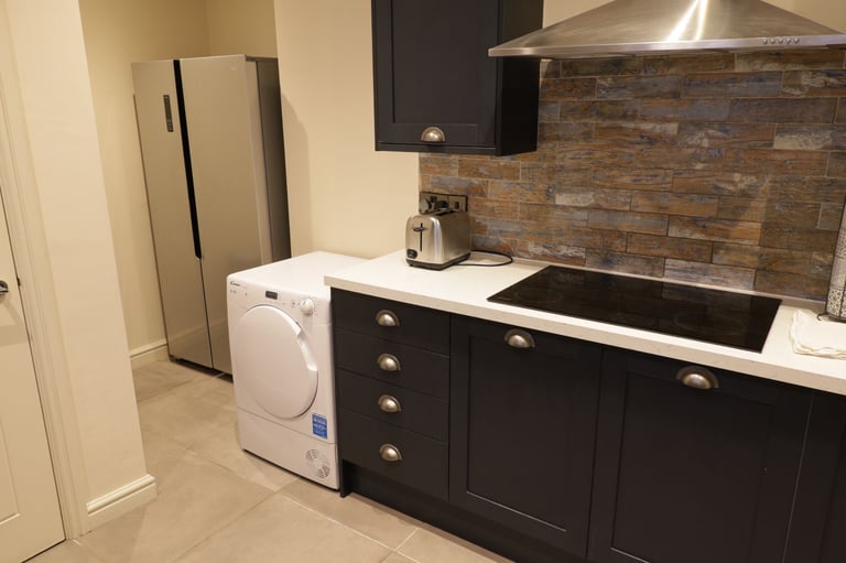 Stylish Ensuite Room | Bills Inc. | No Deposit