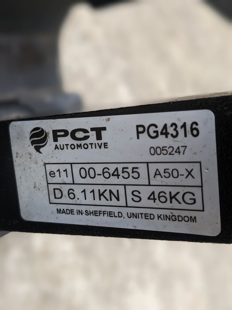 image for Tow-bar for Peugeot 207