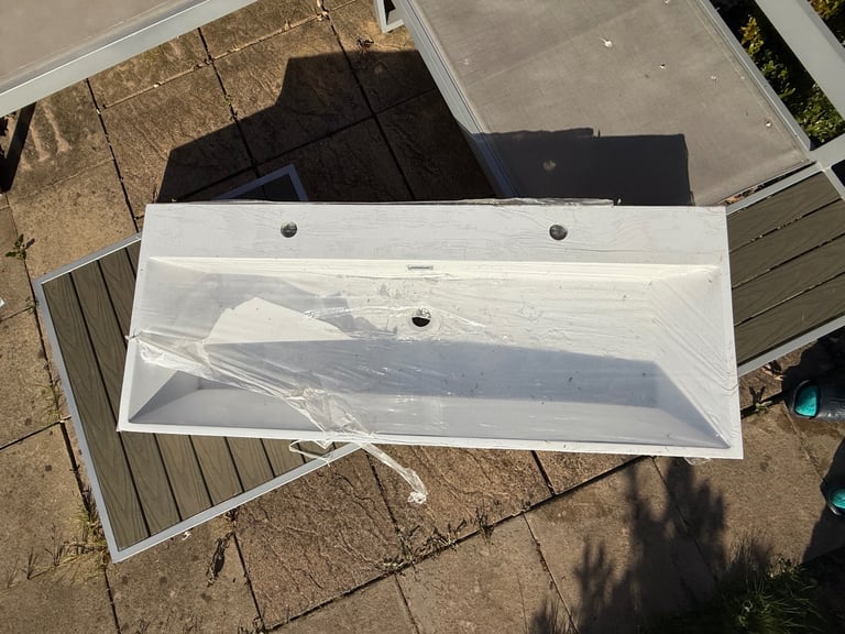 Double vanity sink - composite resin