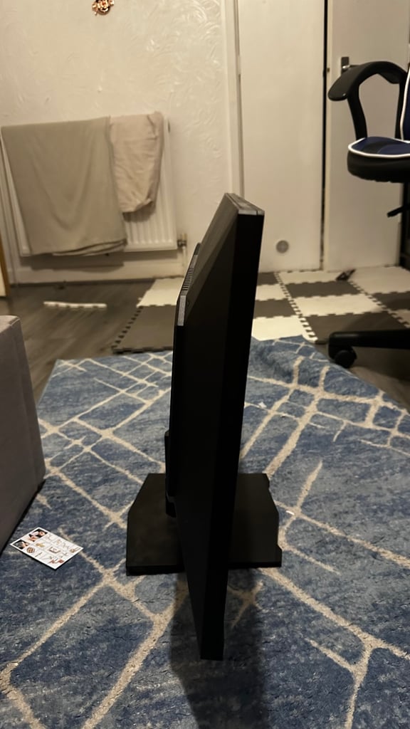 Gaming aoc monitor27 inch  with keyboard and mouse 