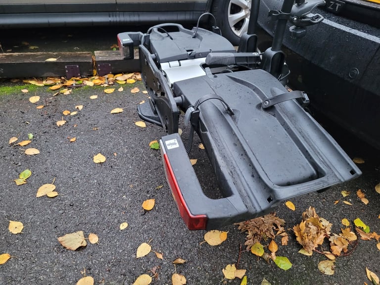 image for Thule easyfold 931 xt2 folding 2 bike rack cycle carrier 