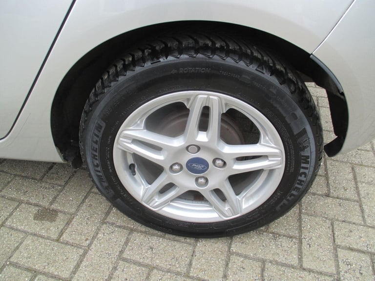 2014 Ford Fiesta 1.25 Zetec Euro 5 5dr HATCHBACK Petrol Manual