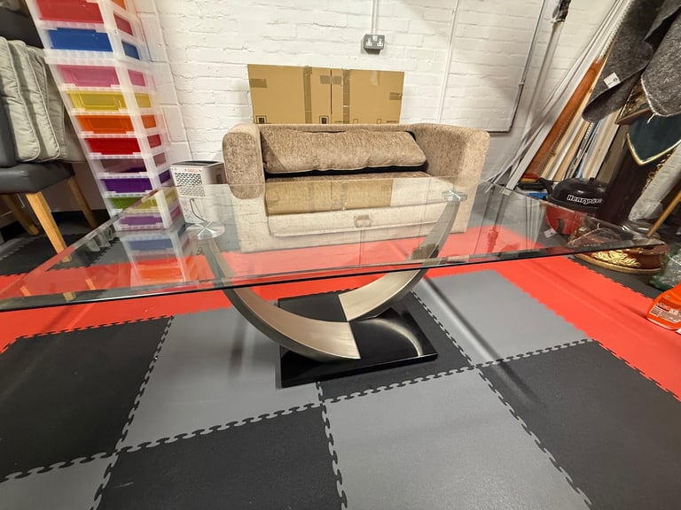 Modern glass coffee table