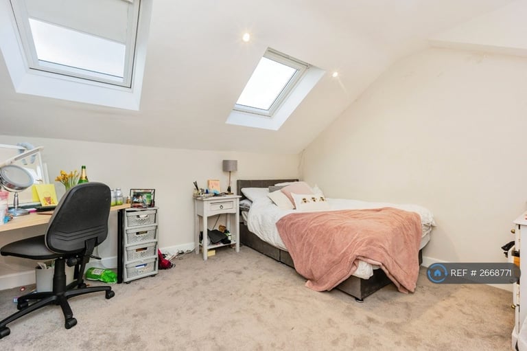 6 bedroom house in Braemar Road, Manchester, M14 (6 bed) (#2668771)