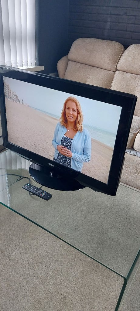 32 inch LG Freeview Tv