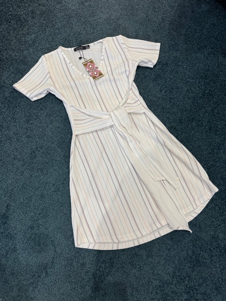 Ladies Size 8 Summer Dress (Boohoo)